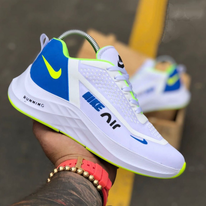 Tênis Nike AIR 4